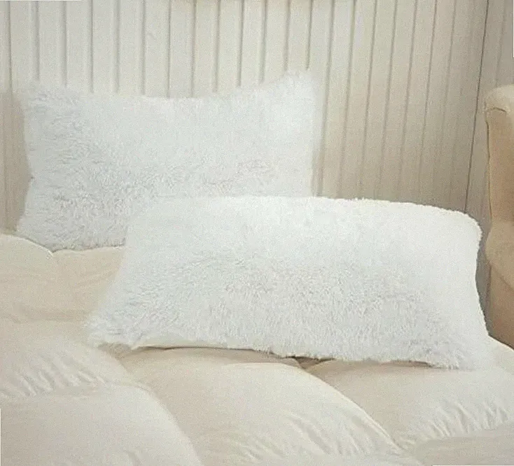 Faux Fur Two Pillowcases Plush White