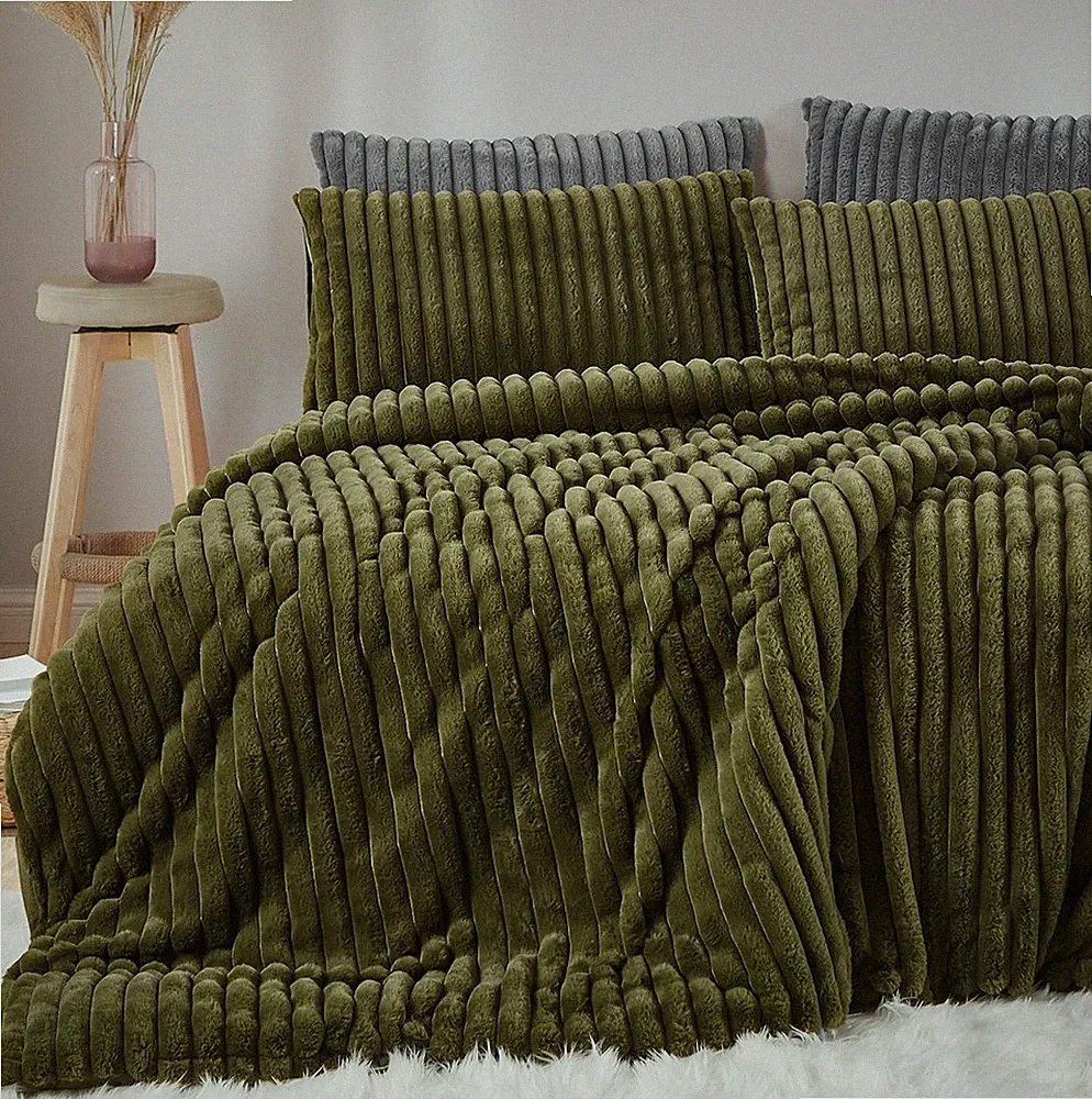 Luxury Faux Fur Duvet Cover Queen Size Warm Fluffy Bedding Set Reversible 3 P...