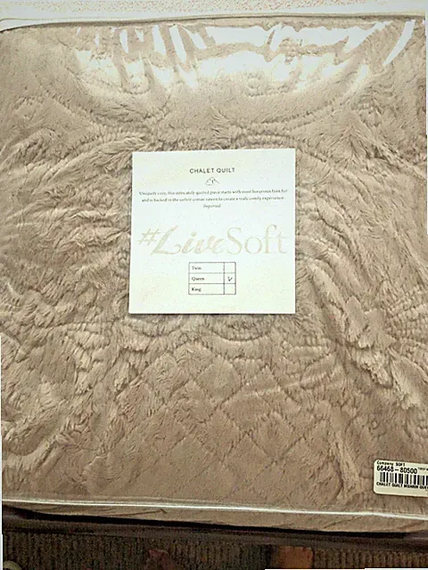 NIP ~ Soft Surroundings Thick Luxurious Faux Fur Embossed Queen Quilt LAST ONE!