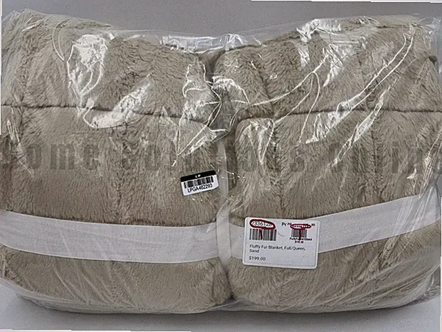 Pottery Barn Fluffy Faux Fur Quilted Blanket Sand Beige Full Queen #Z1142