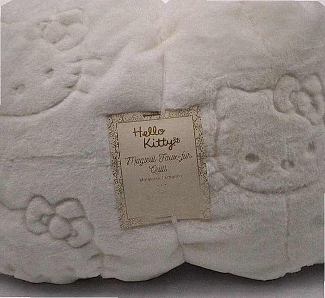 Pottery Barn Hello Kitty Magical Faux Fur Quilt Full, Queen Ivory New