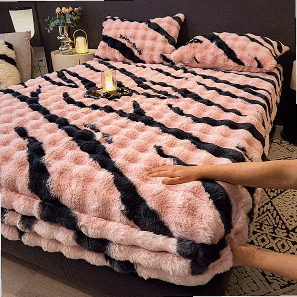Velvet Bedding Fitted Sheet Bedspread Set 3 Pieces Rabbit Fur Mattress Protector